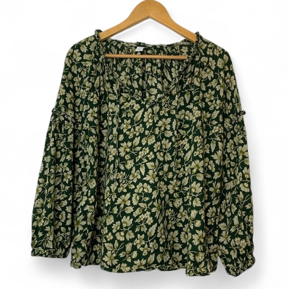 Old Navy Ruffled Tie Neck Poet Long Sleeve Blouse in a Green Floral Print Sz Med